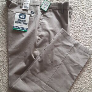 Dockers Signature Iron-Free Stain Defender Classic-Fit Khaki Pants, Size: 40x30